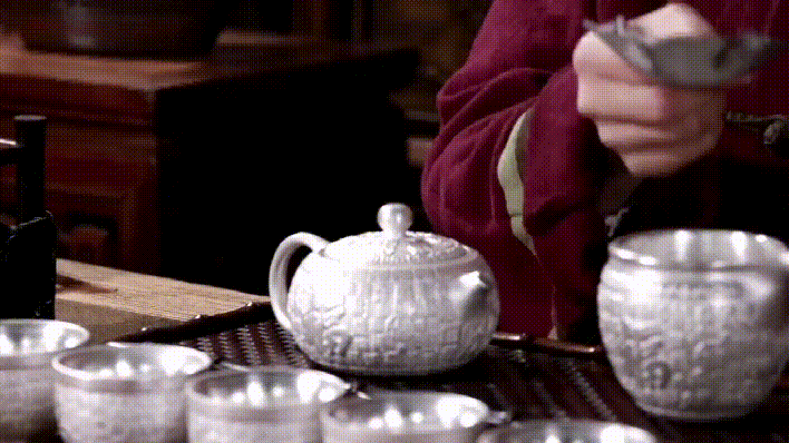 1698315495222717.gif
